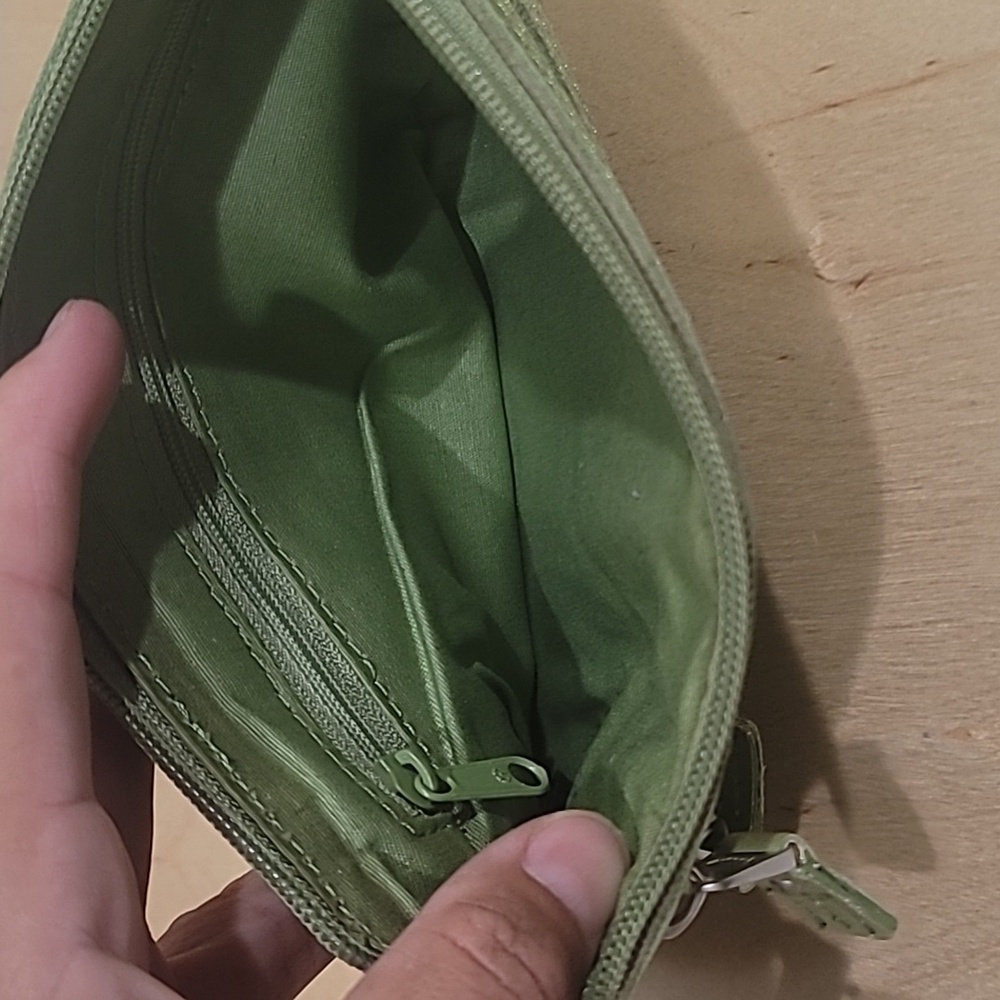 🌿 FOSSIL WRISTLET BAG 🌿 - Picture 8 of 9